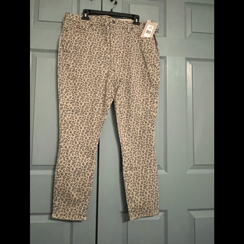 NYDJ for Chico’s Skinny Ankle Leopard Print.